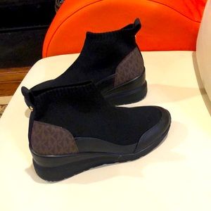 Brand New Michael Kors Skyler Sneaker